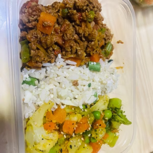 Carne moida com legumes